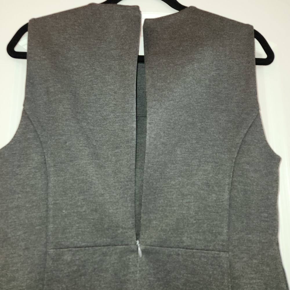 NWT Quince Ultra Stretch Ponte Sleeveless Dress Charcoal Size L Gray Jumper Zip - Picture 8 of 14